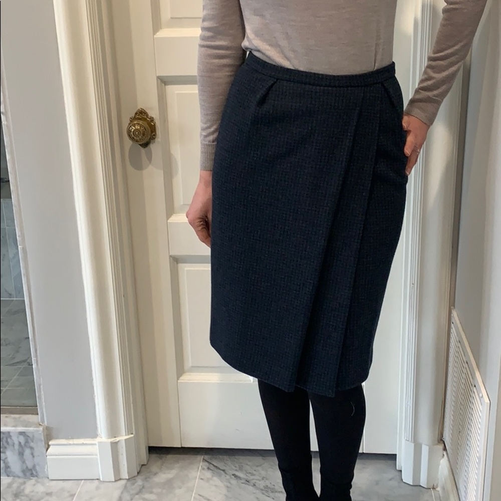 Giorgio Armani blue/grey wool pleated skirt. 40 - Picture 5 of 15